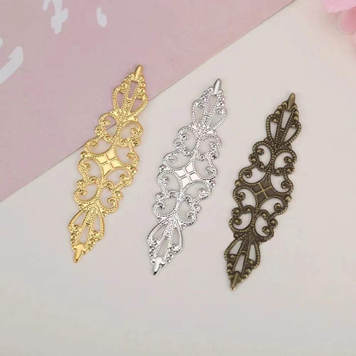 200 sztuk – ozdobne elementy w – Embellish Craft recenzja i cena